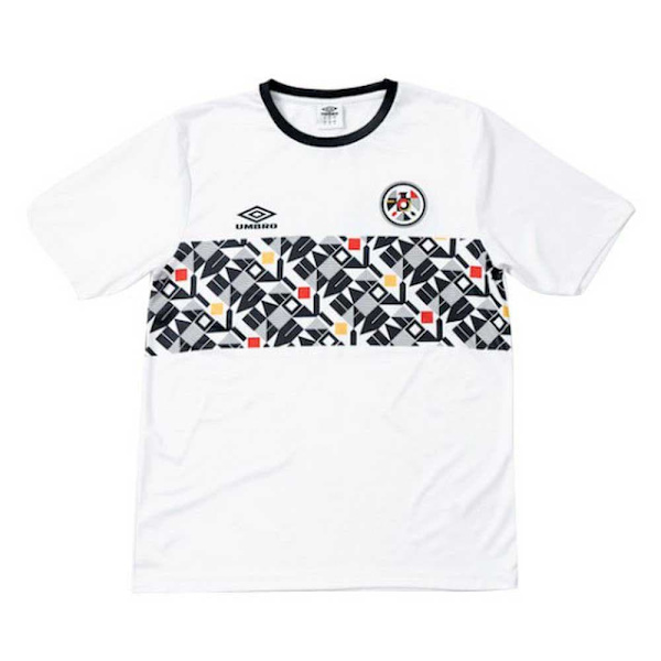 Umbro Tyskland Kortärmad T-shirt Chest Panel World Cup 2022 Flerfärgad L Man