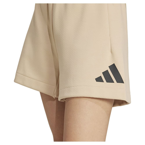 Adidas Z.n.e Shorts Beige M / Regular Kvinna