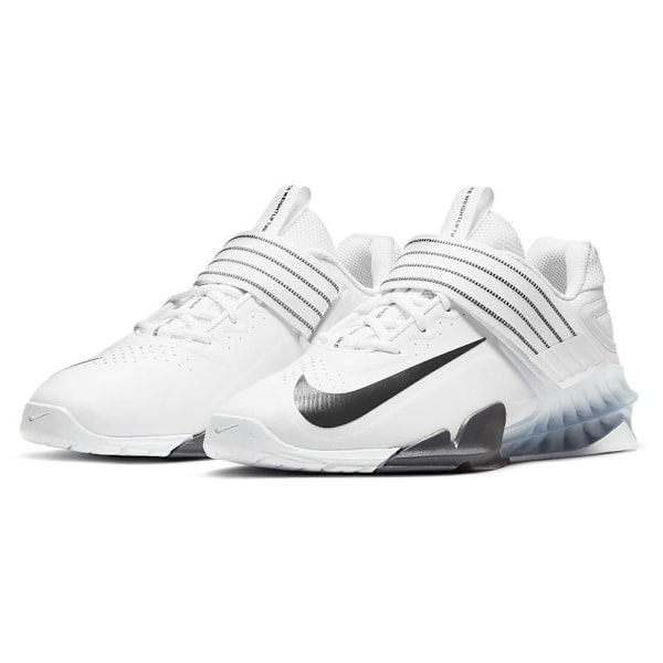 Nike Skor Savaleos Vit EU 40 Man