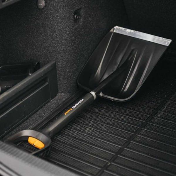 Fiskars Auton Teleskooppinen Lumilapio X-series Monivärinen