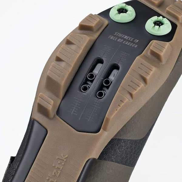 Fizik Vento Ferox Carbon Gravelcykelsko Svart EU 40 Man