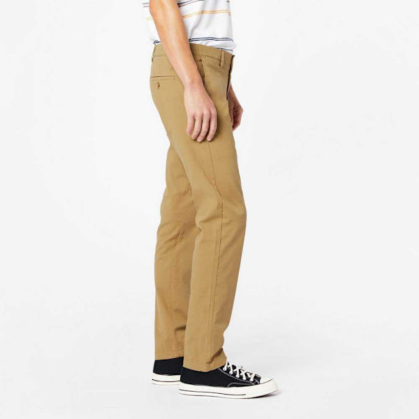 Dockers Smart 360 Flex Motion Slim Fit Chinobyxor Beige 33 / 30 Man