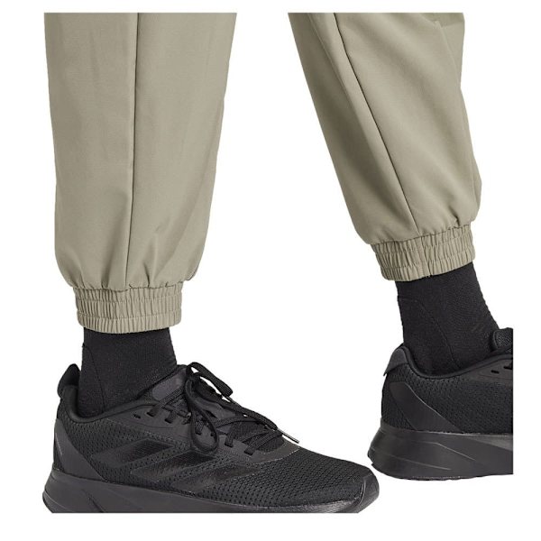 Adidas Aeroready Train Essentials Minimal Branding Woven Joggers  M / Regular Kvinna