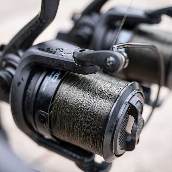 Avid Carp Karpfiskelinje Outline Camo 1000 M Grøn 0.330 mm
