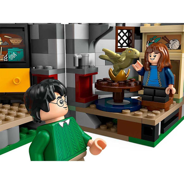 Lego Hagrid Cabin: An Unexpected Visit Construction Game