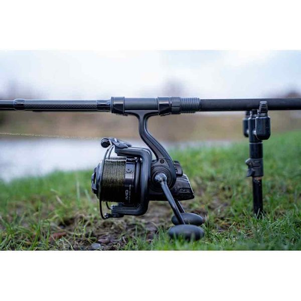 Avid Carp Revolve R Karpestang  3.05 m / 3.0 Lbs