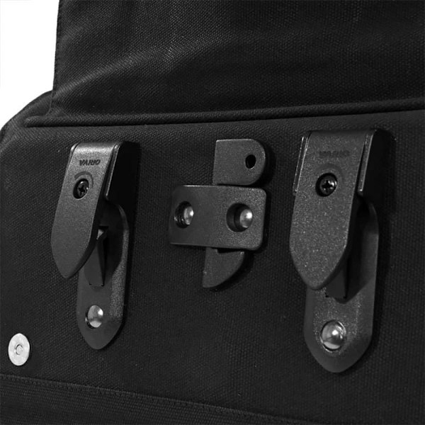 Urban Proof Laukku Essential Up 22l Musta