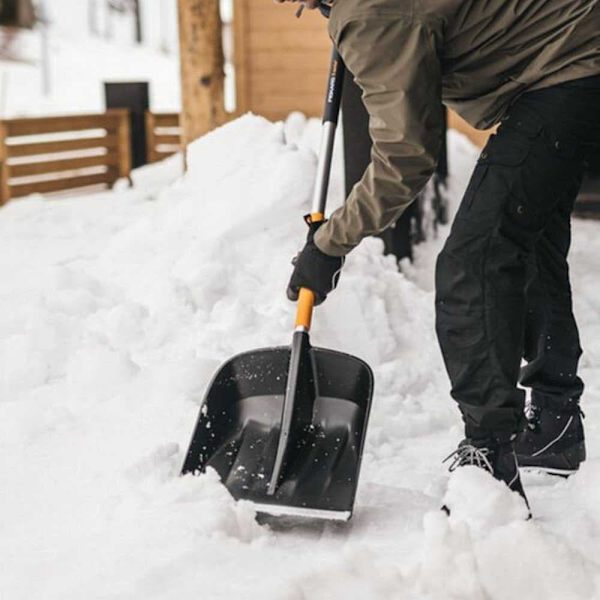 Fiskars Teleskooppinen Lumilapio X-series Monivärinen