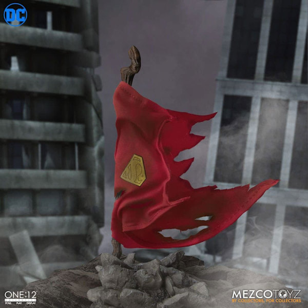 Mezco Toys 1/12 Superman Recovery Suit Edition Dc Comics Figur 16 Cm