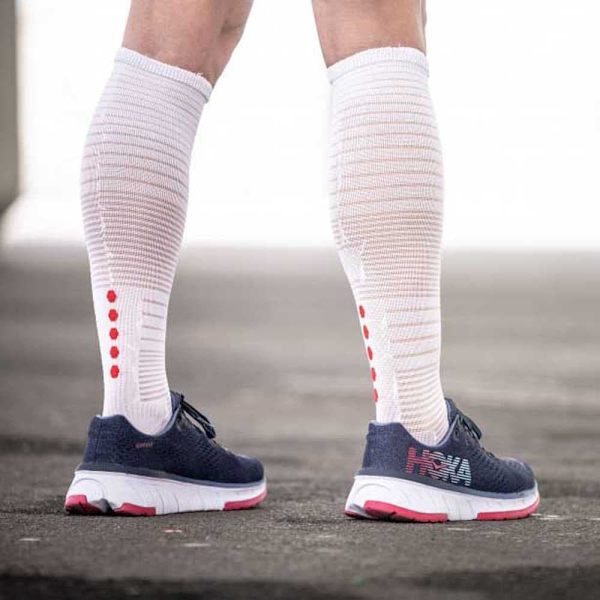 Compressport Strumpor Full Run Vit EU 42-44 Man