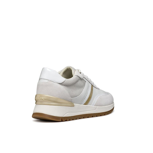 Geox D Desya A Lenkkarit Beige EU 37 Nainen