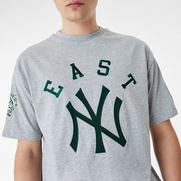 New Era Kortærmet T-shirt New York Yankees Mlb Team Patch Grå L Mand
