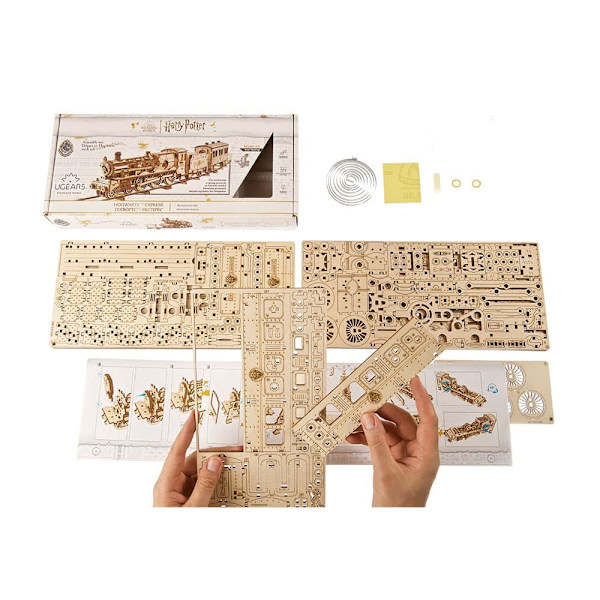 Ugears Trä Mekanisk Modell Hogwarts Express Guld
