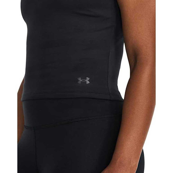 Under Armour Motion Hihaton T-paita Musta XS Nainen