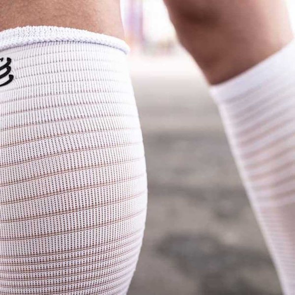 Compressport Strumpor Full Run Vit EU 42-44 Man