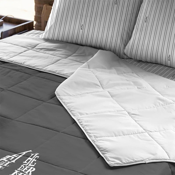 Play Fabrics Relikskrift För Täcke Till Säng 135 250g 235x270 Cm