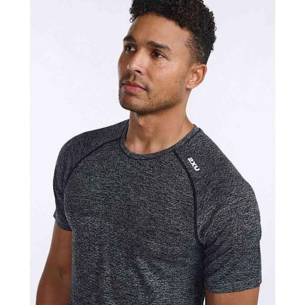 2xu Lyhythihainen T-paita Motion Tech Harmaa XL Mies