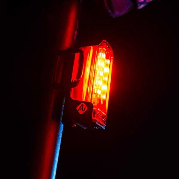 Lezyne Strip Alert Drive Pro 400 Pyöräilylamppusarja Punainen 400 Lumens
