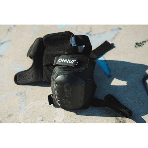 Ennui Aly Knee Pads Sort S