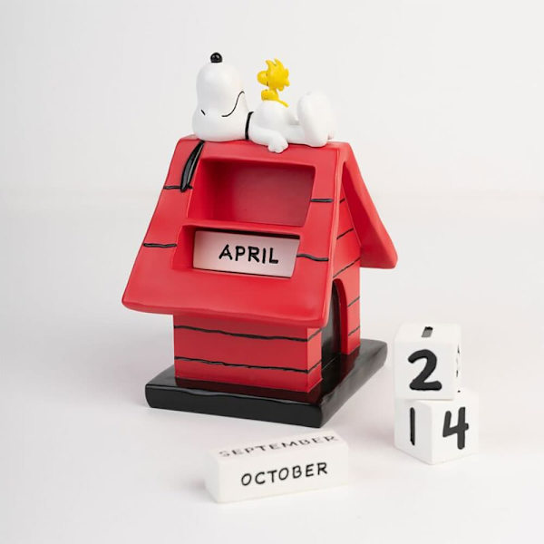 Grupo Erik Snoopy Doghouse 3d Perpetual Calendar