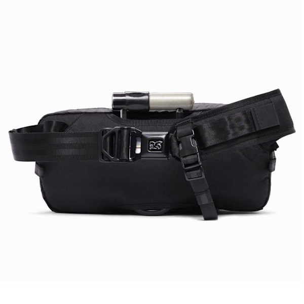 Chrome Crossbody Kadet Reflective 9l Sort  Mand