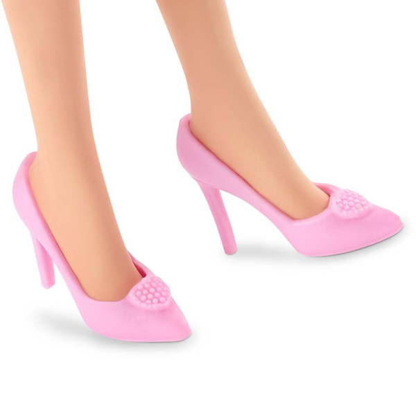 Barbie Som Samlarobjekt Signaturdocka Från Filmen I Vintage Rutig Klänning Margot Robbie Rosa