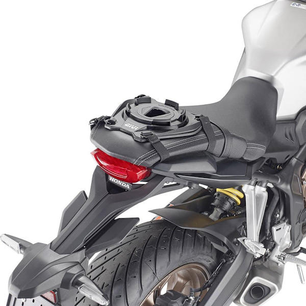 Givi Tanklock Satula Base Universal Musta