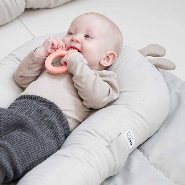 Done By Deer Cosy Lounger W. Activity Arch Raffi Beige