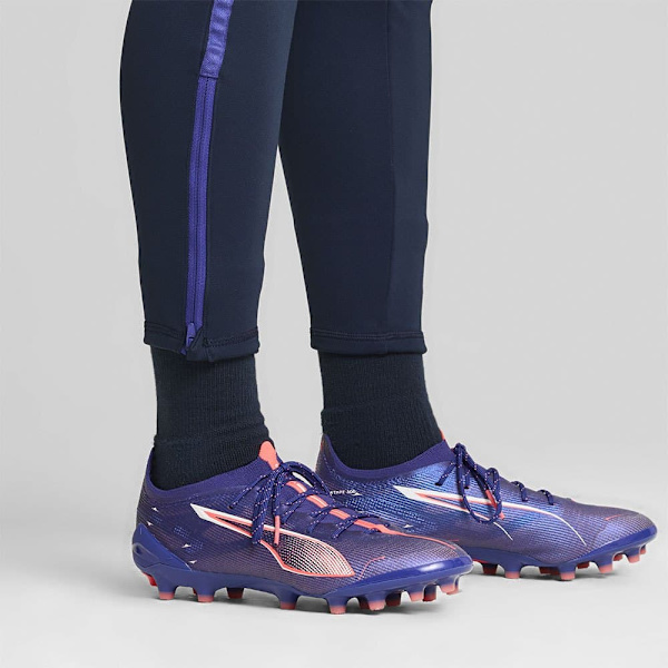 Puma Ultra 5 Ultimate Ag Fotbollsskor För Damer  EU 39