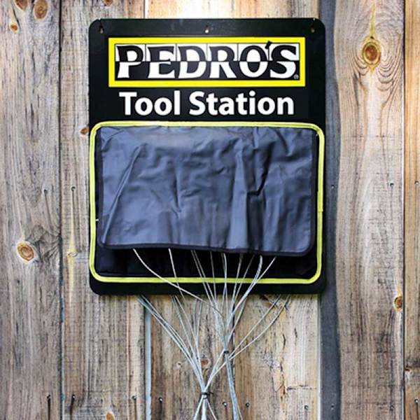 Pedro´s Public Tool Station Musta