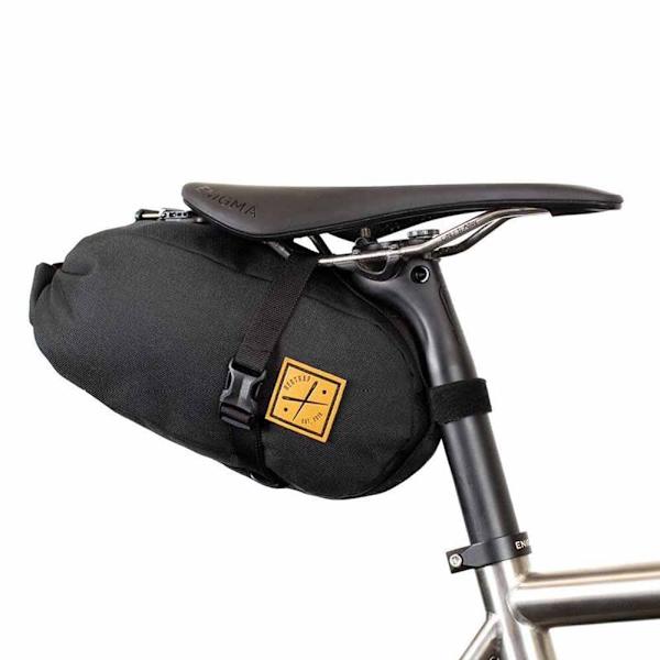 Restrap Satulalaukku 4.5l Musta