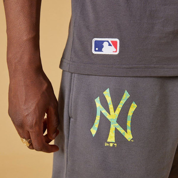 New Era Sweat Shorts Mlb Seasonal Infill Team New York Yankees Grå S Man