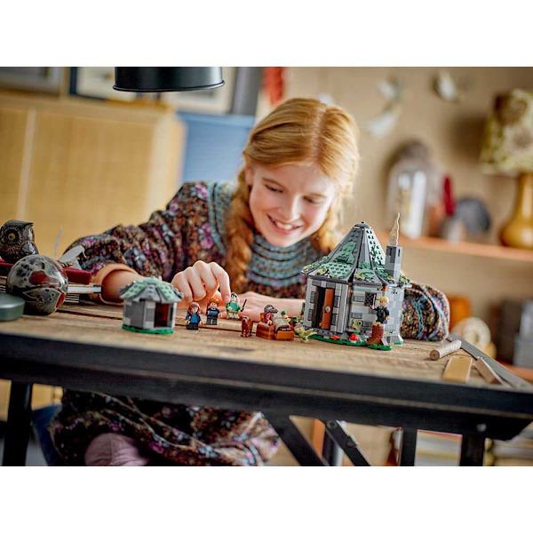 Lego Hagrid Cabin: An Unexpected Visit Construction Game