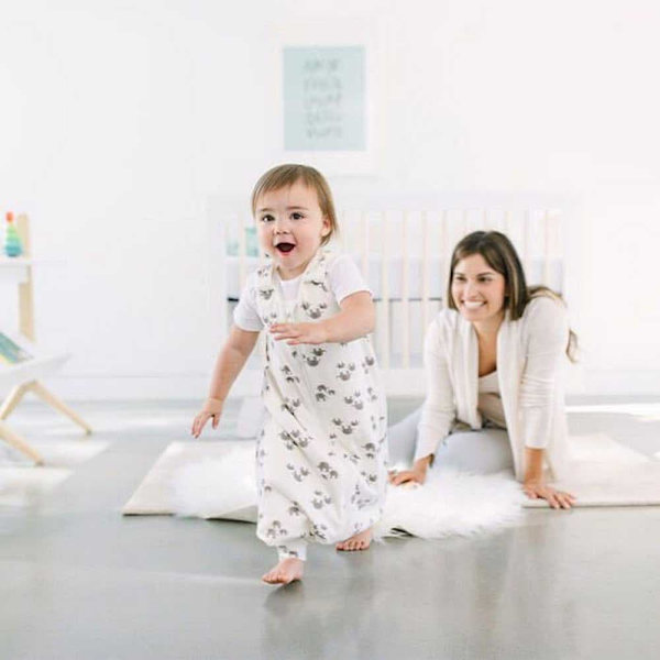 Ergobaby Sovepose Tog On The Move 1.0 Elefanter Hvid 6-18 Months