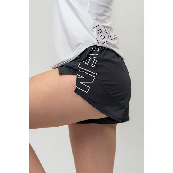 Nebbia Shorts Fit Activewear Smart Pocket 442 Sort M Kvinde