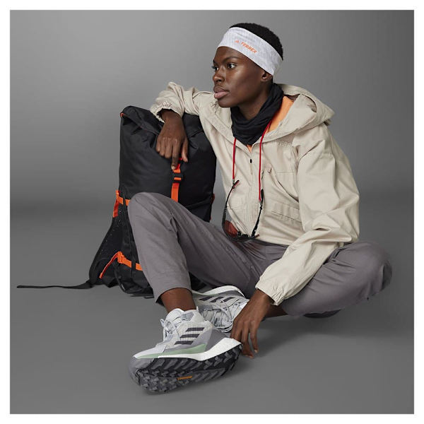 Adidas Xpl Wind Jacka Beige L Kvinna