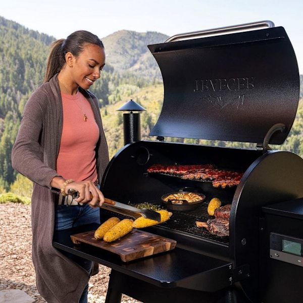 Traeger Grilli Pro D2 780 Musta