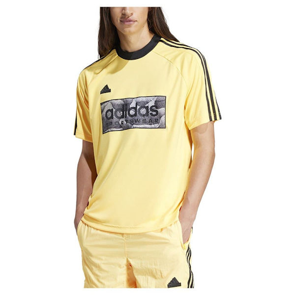 Adidas Tiro Aop T-shirt Med Korte ærmer Gul M / Regular Kvinde