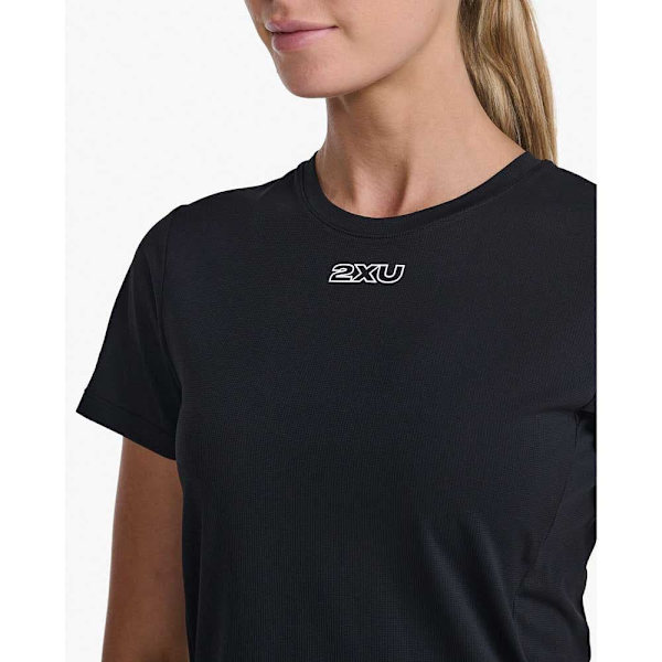 2xu Lyhythihainen T-paita Light Speed Musta L Nainen