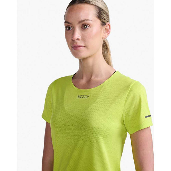 2xu Kortärmad T-shirt Light Speed Tech Gul S Kvinna
