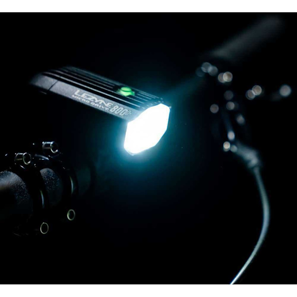Lezyne Framlykta Micro Drive 800+ Silver 800 Lumens