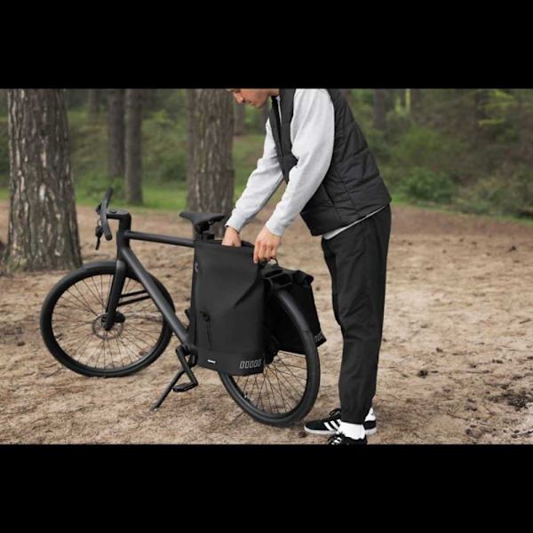 Urban Proof Taske Roll 38l Sort