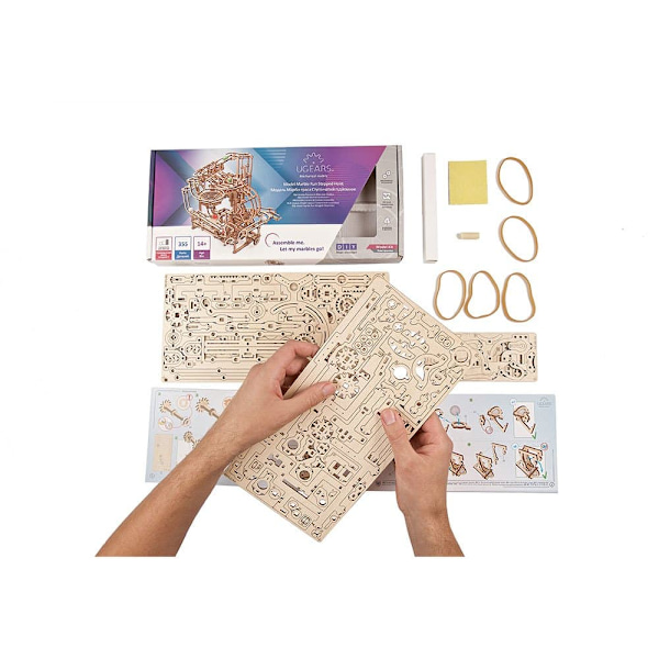 Ugears Marble Run Steglyft Trä Mekanisk Modell Guld