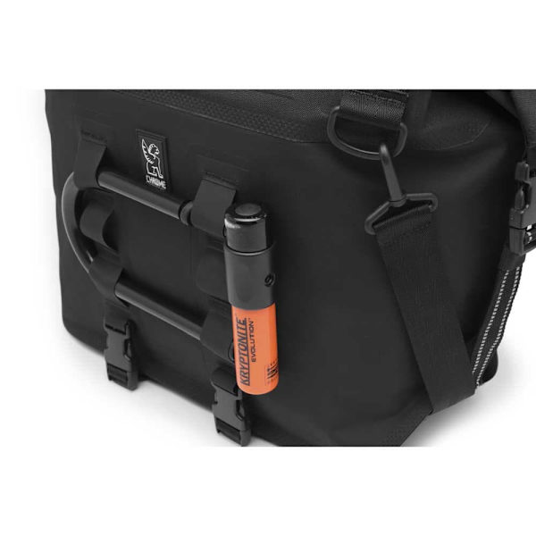 Chrome Laukku Urban Ex Rolltop Tote 40l Musta