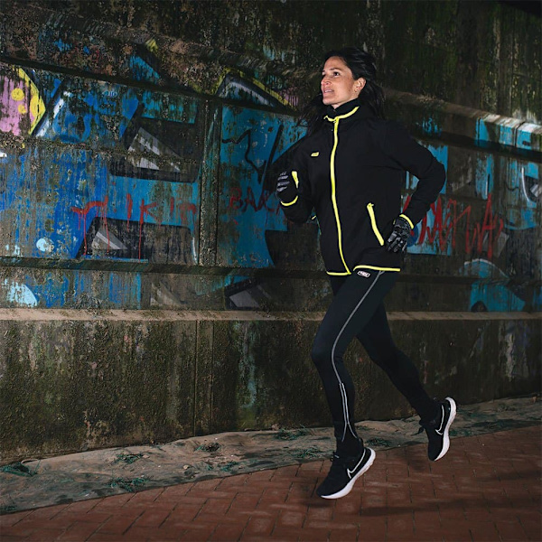 42k Running Jacka Softshell Svart M Kvinna