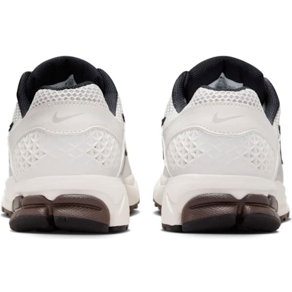 Nike Zoom Vomero 5 Sko Hvid EU 40 1/2 Kvinde