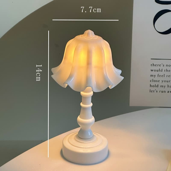 Retro keramisk liten bordslampa med kronbladsform