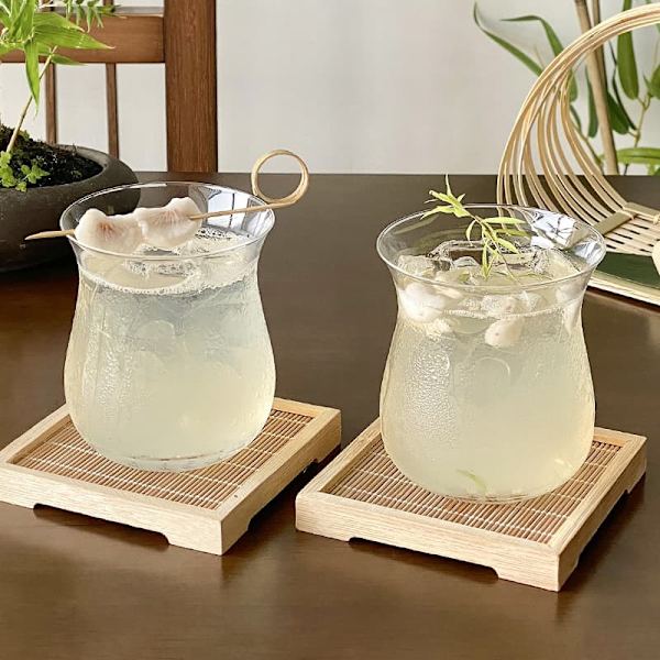 Snyggt sommarspecialglas med eleganta linjer, uppfriskande val