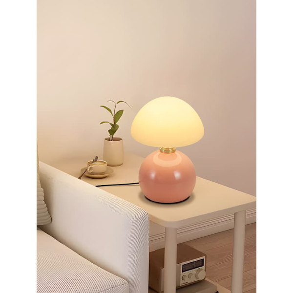 Kreativ och lyxig bordslampa i krämfärgad stil, sängbord, varm atmosfär, nattlampa för sovrum, sovrum