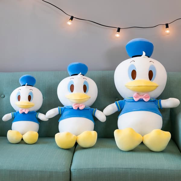 Medium Donald Duck Soft Toy, 50cm / 19.6\", Ikonisk Soft Toy i Kutt